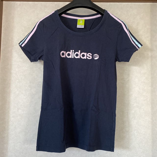 adidas(アディダス)のadidas アディダス　Tシャツ レディースのトップス(Tシャツ(半袖/袖なし))の商品写真