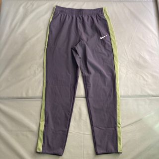 ナイキ(NIKE)の未使用品　NIKE   パンツ　サイズM(ウェア)