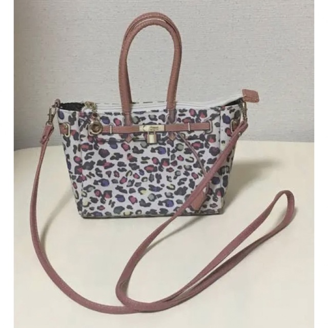 最終お値下げです♡レオパード柄だまし絵ショルダーバッグの通販 by 即