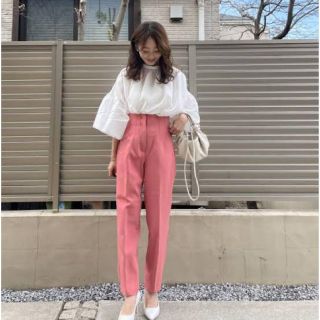 ザラ(ZARA)のZARA   ザラ　ハイウエストパンツ  ピンク M  美品(カジュアルパンツ)