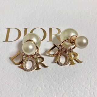 ディオール(Christian Dior) ピアス(パール)の通販 300点以上 ディオール(Christian Dior) ピアス(パール)の通販 300点以上