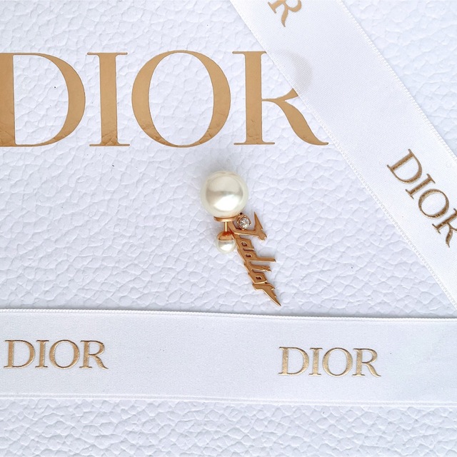 ディオール　パール　トライバル　片耳　ピアス　DIOR TRIBALES 極美品