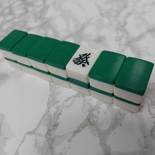 一筒 竜 背緑牌 昭和 年代物 ドラゴン キングバードの通販 by 一筒 竜 背緑牌 昭和 年代物 ドラゴン キングバードの通販 by
