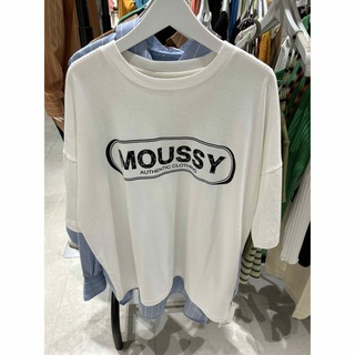 マウジー(moussy)のマウジー ★ moussy  ロゴTシャツ（ホワイト）(Tシャツ(半袖/袖なし))