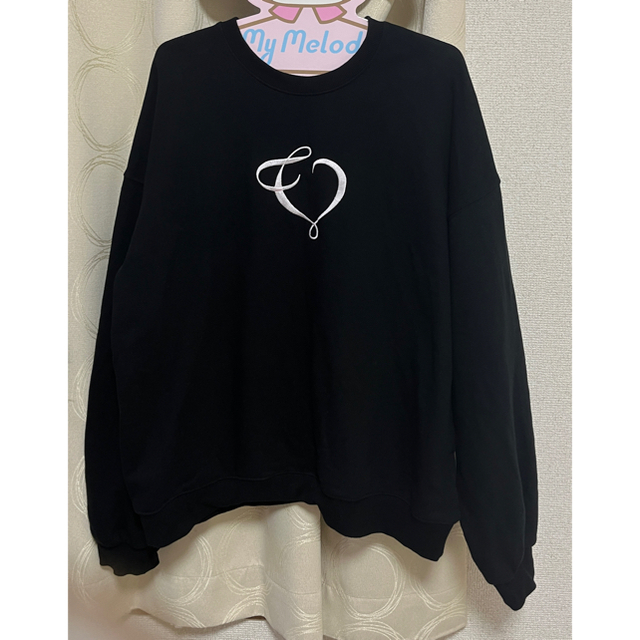 The virgins heart logo emb sweatスウェット The virgins heart logo emb sweatスウェット
