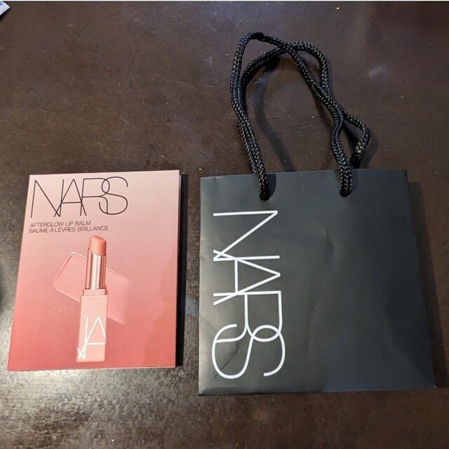 NARS(ナーズ)のNARS アフターグロー リップバーム 3420ORGASM サンプル&紙袋 コスメ/美容のスキンケア/基礎化粧品(リップケア/リップクリーム)の商品写真