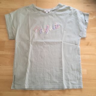 アーヴェヴェ(a.v.v)の160 刺繍が可愛い半袖(Tシャツ/カットソー)