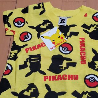 ポケモン(ポケモン)の新品*ピカチュウとモンスターボールのTシャツ　90cm(Tシャツ/カットソー)