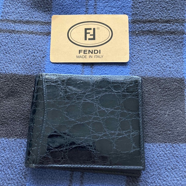 イタリア製FENDI ヴィンテージユニセックス本クロコダイル二つ折財布黒色折り財布