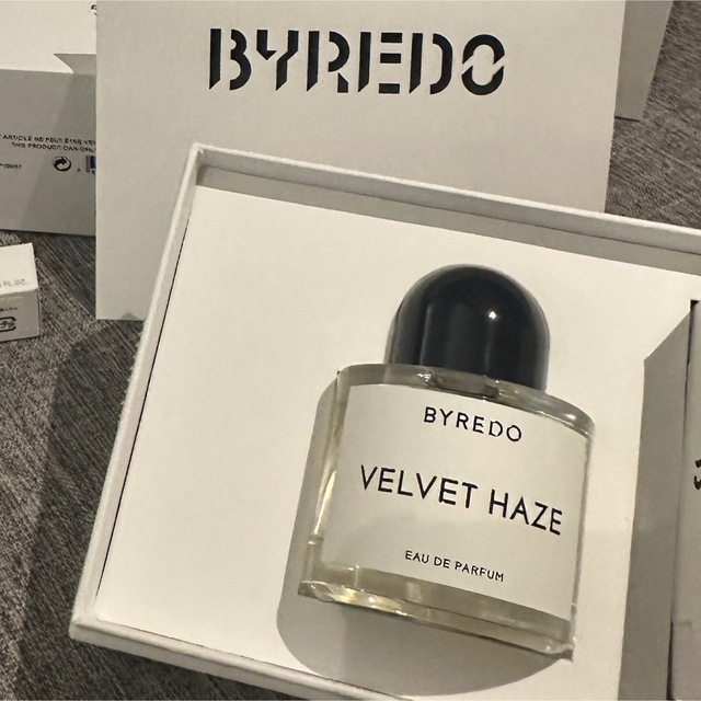 BYREDO Velvet Haze オードパルファン 50 ml