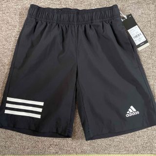 アディダス(adidas)の新品　アディダス　ハーフパンツ   140   ブラック　黒　パンツ　半ズボン(パンツ/スパッツ)