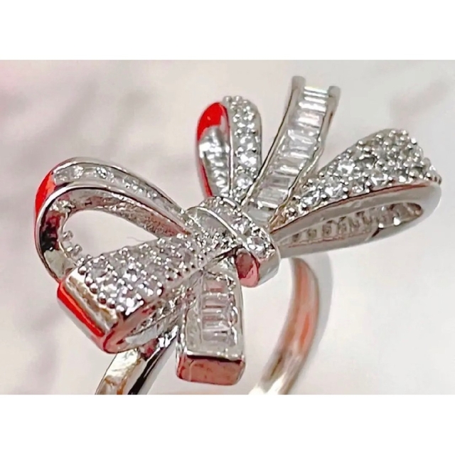 最高級‼️リボン✨シルバー✨925 リング　指輪　SONAダイヤモンド レディースのアクセサリー(リング(指輪))の商品写真