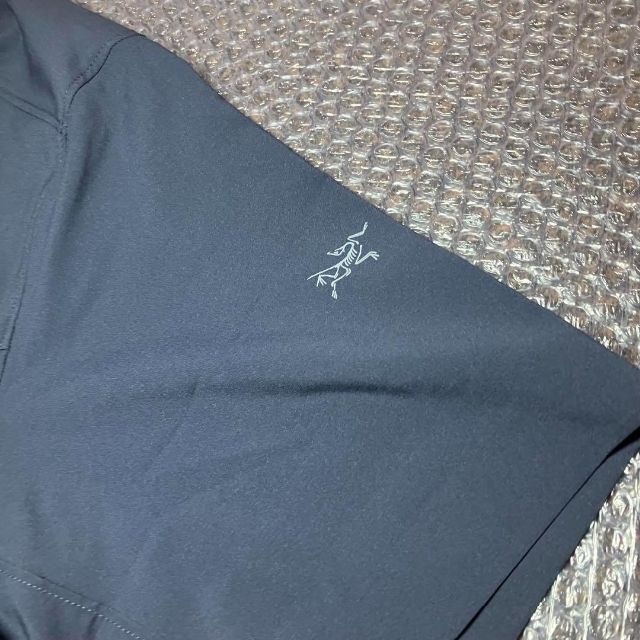 ARC'TERYX(アークテリクス)の新品 アークテリクス スカイラインシャツ 2023 ブラックサファイア L メンズのトップス(シャツ)の商品写真