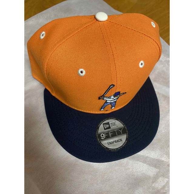 NEW ERA(ニューエラー)のEASTSIDE GOLF NEW ERA ORANGE x NAVY  スポーツ/アウトドアのゴルフ(ウエア)の商品写真