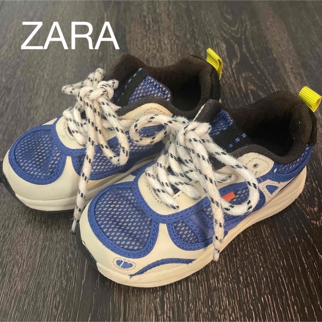 ZARA KIDS(ザラキッズ)のZARAベビー　ZARAキッズ　スニーカー14.5 キッズ/ベビー/マタニティのキッズ靴/シューズ(15cm~)(スニーカー)の商品写真