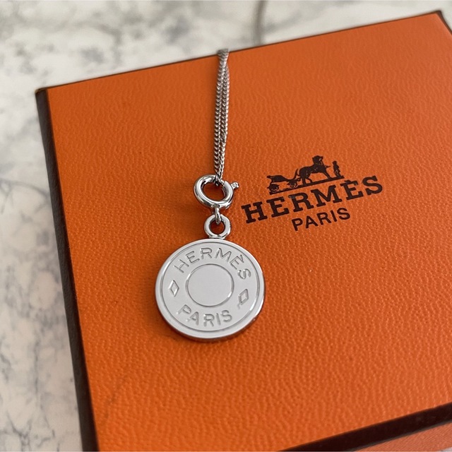 HERMES エルメス セリエ ペンダントトップ チャーム 女性が喜ぶ