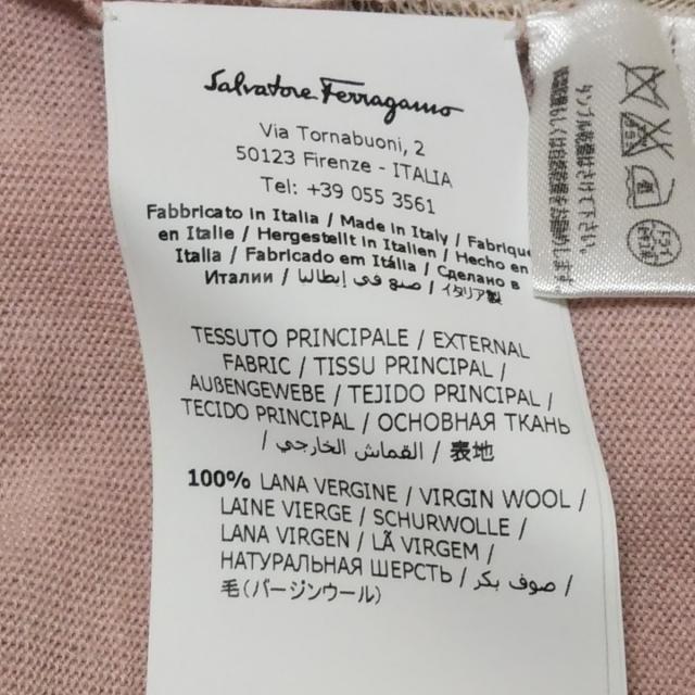 Salvatore Ferragamo(サルヴァトーレフェラガモ)のサルバトーレフェラガモ アンサンブル美品  レディースのトップス(アンサンブル)の商品写真