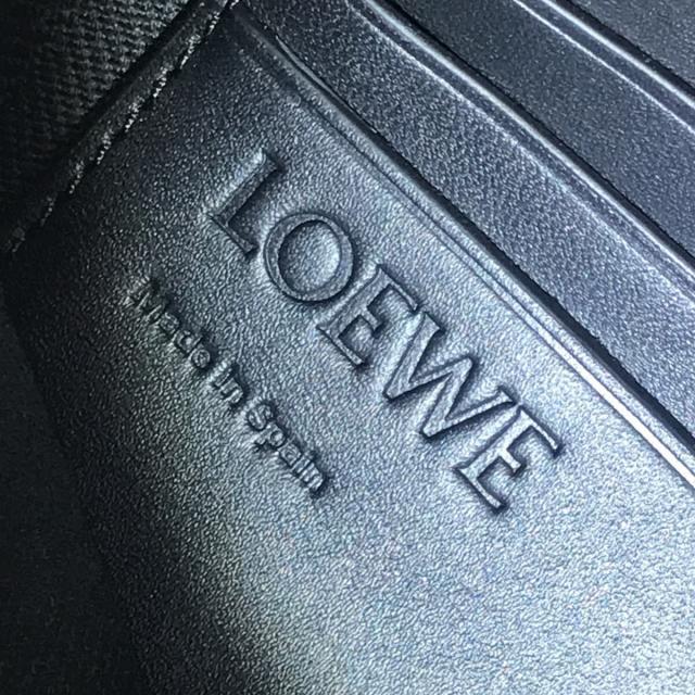 LOEWE(ロエベ)のロエベ クラッチバッグ アンスラサイト×黒 レディースのバッグ(クラッチバッグ)の商品写真