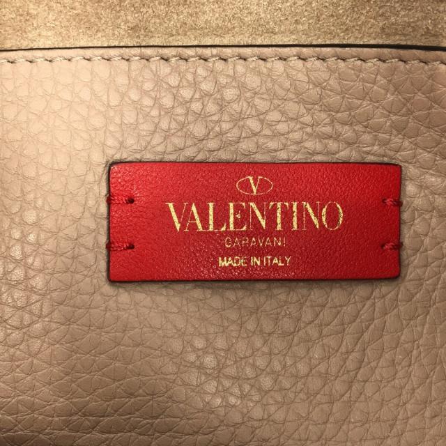 valentino garavani(ヴァレンティノガラヴァーニ)のバレンチノガラバーニ ショルダーバッグ レディースのバッグ(ショルダーバッグ)の商品写真