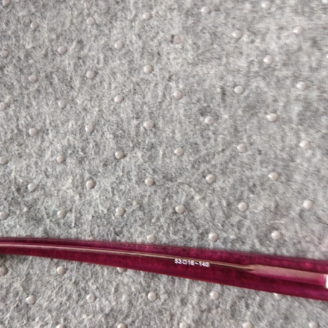 眼鏡　プラスチックフレーム（桜色？ピンク？） レディースのファッション小物(サングラス/メガネ)の商品写真
