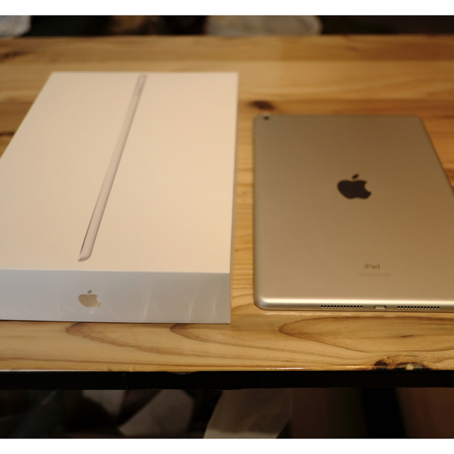 新作入荷人気 アップル iPad 第9世代 WiFi 64GB シルバーの通販 by こ