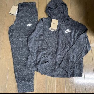 ナイキ(NIKE)のナイキ　新品未使用　スウェット　上下　ガールズ(その他)