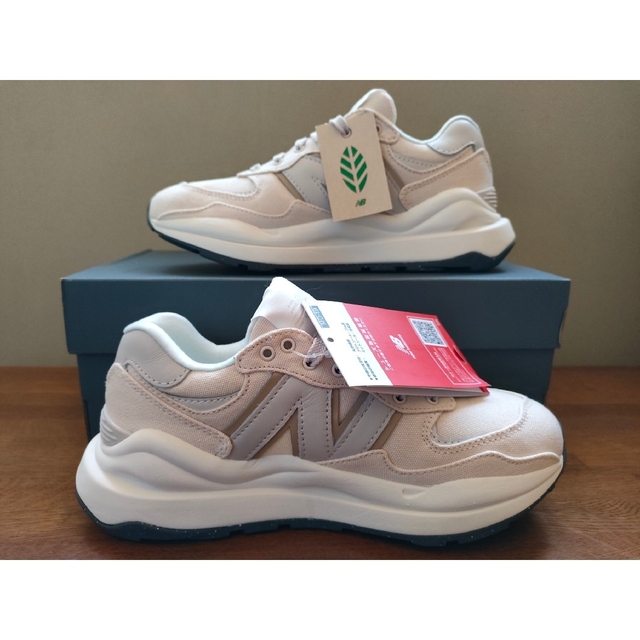 New Balance(ニューバランス)の①【新品未使用／emmi】ニューバランス W5740PDA 23cm　BEIGE レディースの靴/シューズ(スニーカー)の商品写真