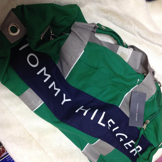 TOMMY HILFIGER(トミーヒルフィガー)のトミーの旅行用ボストン レディースのバッグ(スーツケース/キャリーバッグ)の商品写真