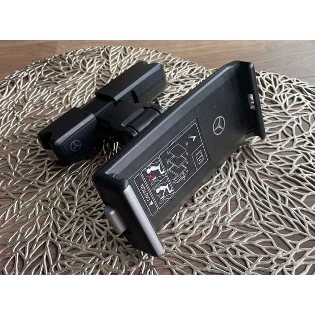 メルセデス・ベンツ純正)タブレットホルダー2個 全品送料無料 www