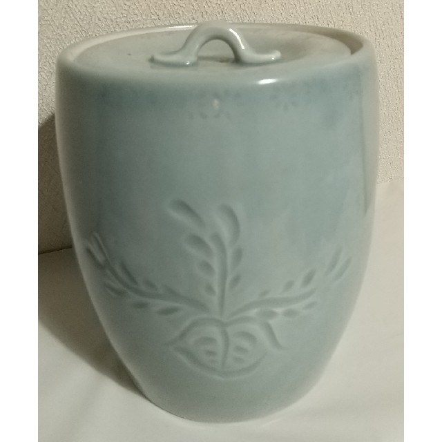 茶道具 水指 泉窯 青磁 蓋付き 桐紋 エンタメ/ホビーの美術品/アンティーク(陶芸)の商品写真