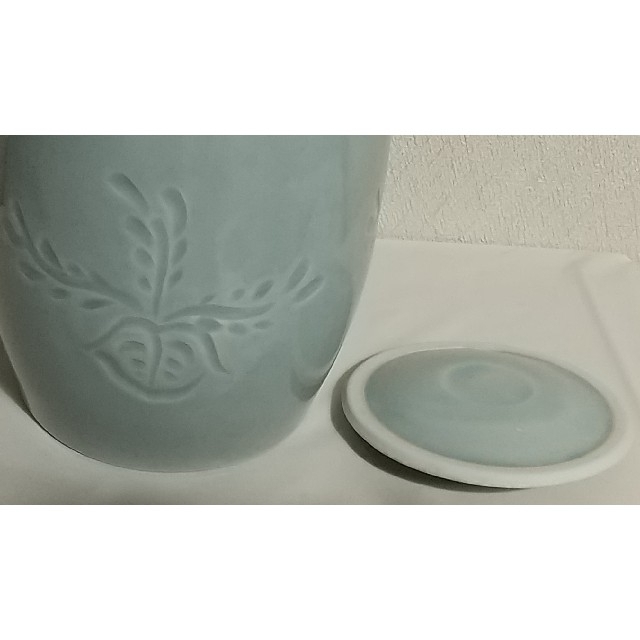 茶道具 水指 泉窯 青磁 蓋付き 桐紋 エンタメ/ホビーの美術品/アンティーク(陶芸)の商品写真