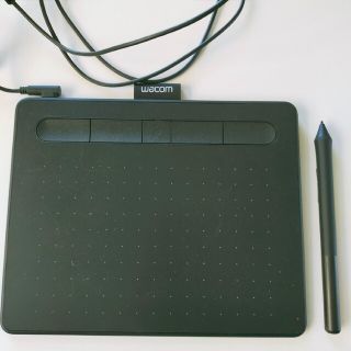 ワコム(Wacom)のwacom ペンタブレット　Intuos(PC周辺機器)