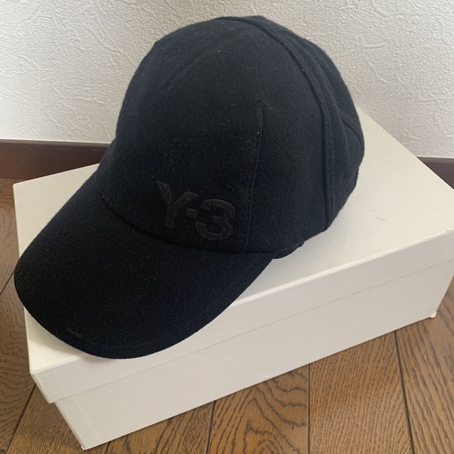 Y-3(ワイスリー)のY-3 キャップ　ウール100％ ロゴ サイズアジャスター付き  メンズの帽子(キャップ)の商品写真