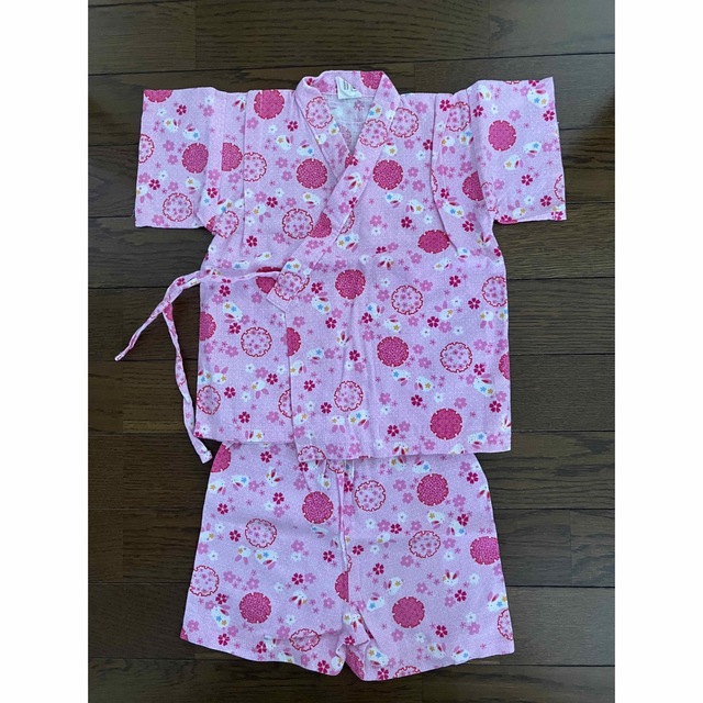 甚平　女の子　うさぎ キッズ/ベビー/マタニティのキッズ服女の子用(90cm~)(甚平/浴衣)の商品写真