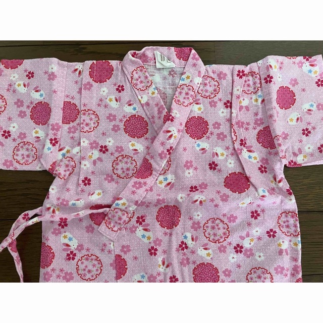 甚平　女の子　うさぎ キッズ/ベビー/マタニティのキッズ服女の子用(90cm~)(甚平/浴衣)の商品写真