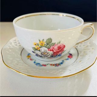 エインズレイ(Aynsley China)のシューマンババリア　透かしソーサー　薔薇ブーケ　アンティーク(食器)