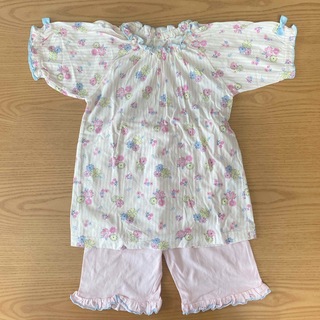 シマムラ(しまむら)のパジャマ　女の子　花柄　上下セット　120 半袖　半ズボン(パジャマ)