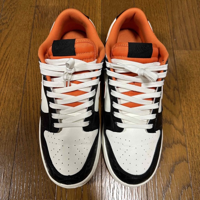 NIKE(ナイキ)のNike Dunk Low PRM "Halloween"  メンズの靴/シューズ(スニーカー)の商品写真