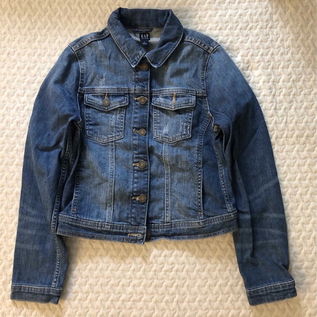 GAP Kids(ギャップキッズ)のGAPデニムジャケット Gジャン150cm キッズ　ギャップ キッズ/ベビー/マタニティのキッズ服女の子用(90cm~)(ジャケット/上着)の商品写真