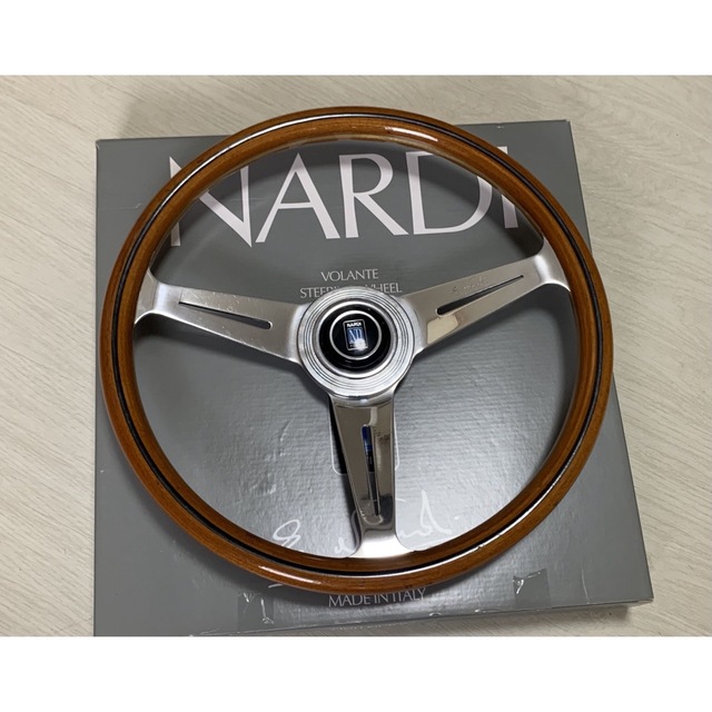 【NARDI Classic】36.5Φ ウッドステアリング　即決大歓迎汎用パーツ