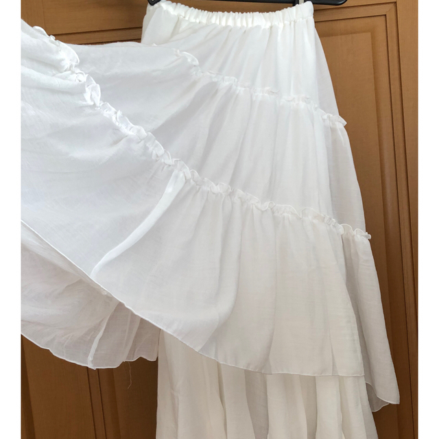 白　ロングスカート レディースのスカート(ロングスカート)の商品写真