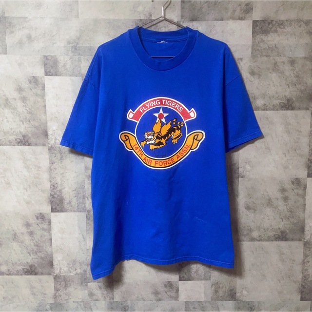 Tシャツ　XLサイズ　FLYING TIGERS　プリント　Air Force メンズのトップス(Tシャツ/カットソー(半袖/袖なし))の商品写真