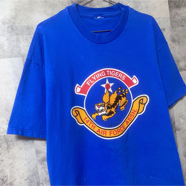 Tシャツ　XLサイズ　FLYING TIGERS　プリント　Air Force メンズのトップス(Tシャツ/カットソー(半袖/袖なし))の商品写真