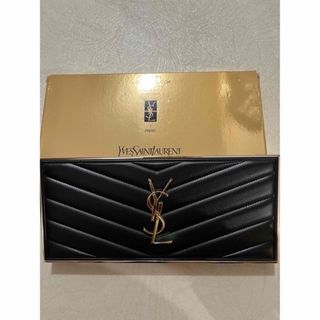 イヴサンローラン(Yves Saint Laurent)のイヴ・サンローラン　クチュールカラークラッチ(アイシャドウ)