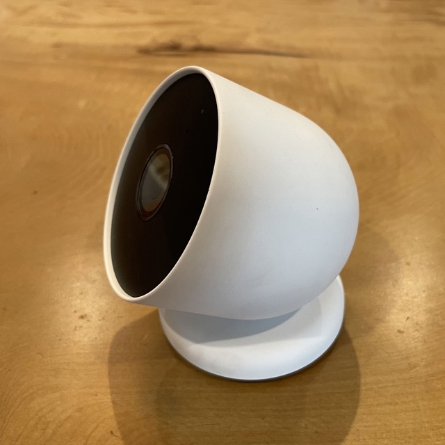 Google nest cam 屋内屋外用 美品 - 防犯カメラ