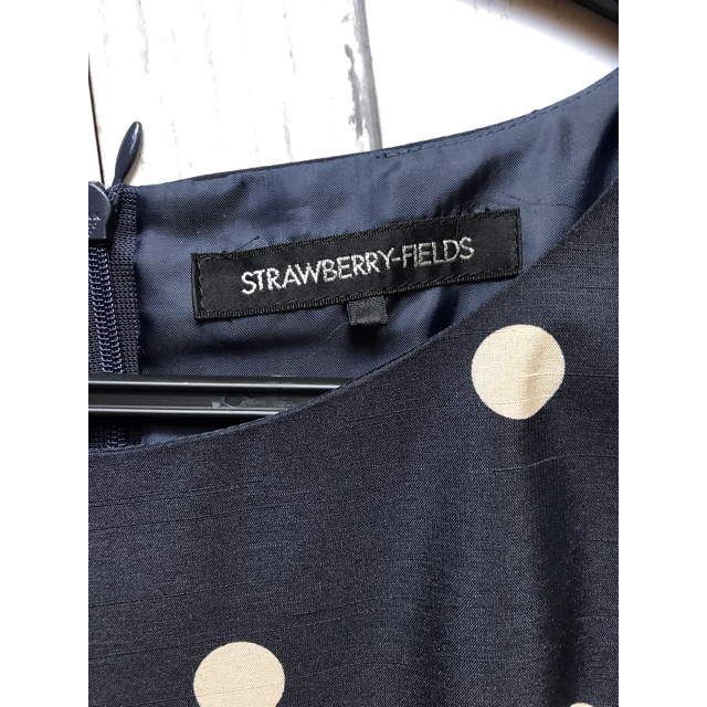 STRAWBERRY-FIELDS(ストロベリーフィールズ)のsana様 専用 ストロベリーフィールズ ドット柄ワンピース レディースのワンピース(ひざ丈ワンピース)の商品写真