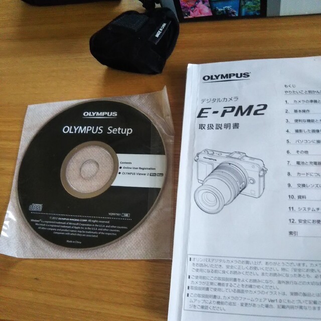 OLYMPUS E-PM2 E-PM2 レンズキット WHITE スマホ/家電/カメラのカメラ(ミラーレス一眼)の商品写真