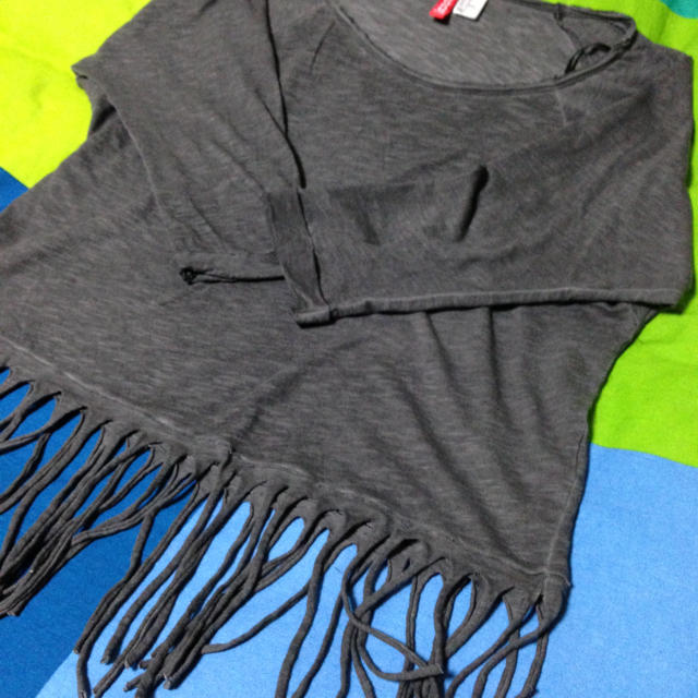 H&M(エイチアンドエム)の新品H&Mフリンジ七分袖トップス レディースのトップス(Tシャツ(長袖/七分))の商品写真