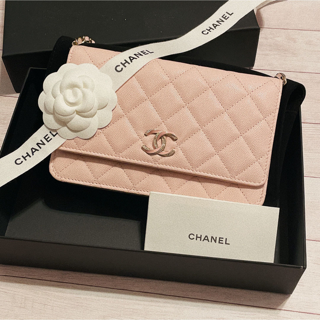 最新作 CHANEL シャネル チェーンウォレット キャビアスキン ピンク | フリマアプリ ラクマ