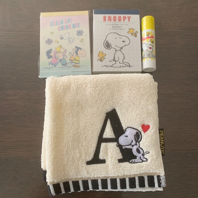 SNOOPY(スヌーピー)のスヌーピー グッズ エンタメ/ホビーのおもちゃ/ぬいぐるみ(キャラクターグッズ)の商品写真